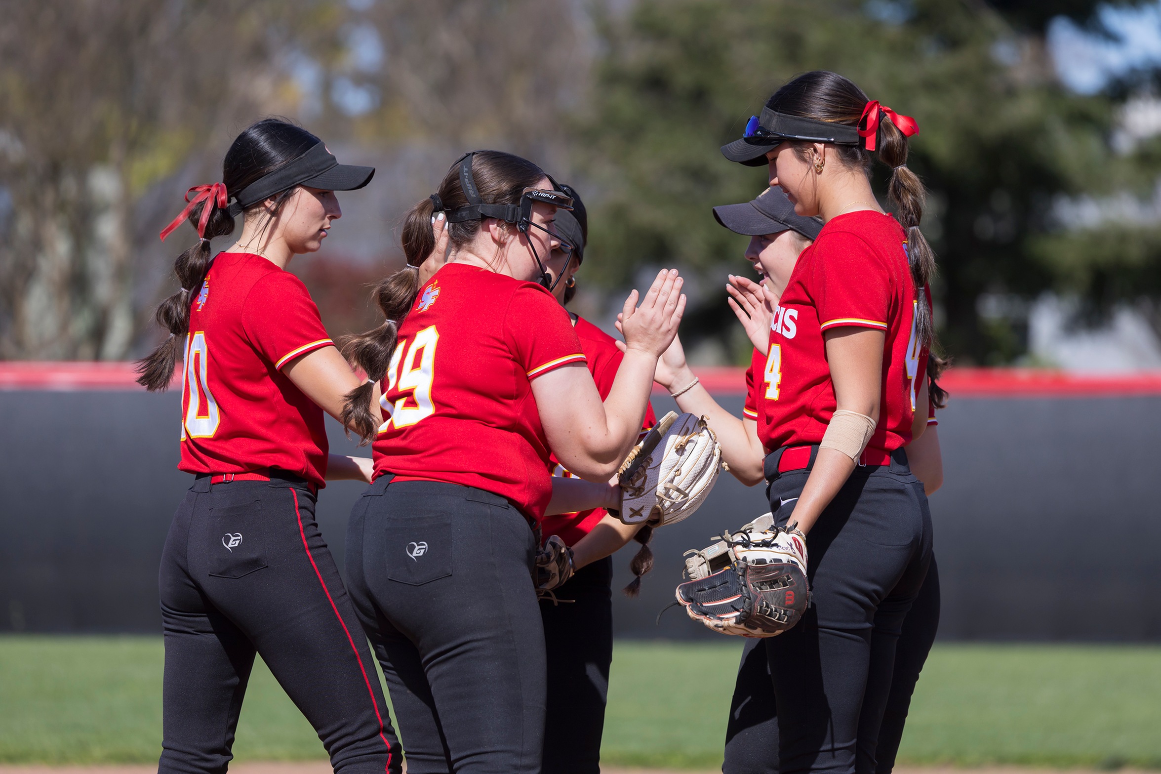 Troubie softball falls late at Laguna Creek