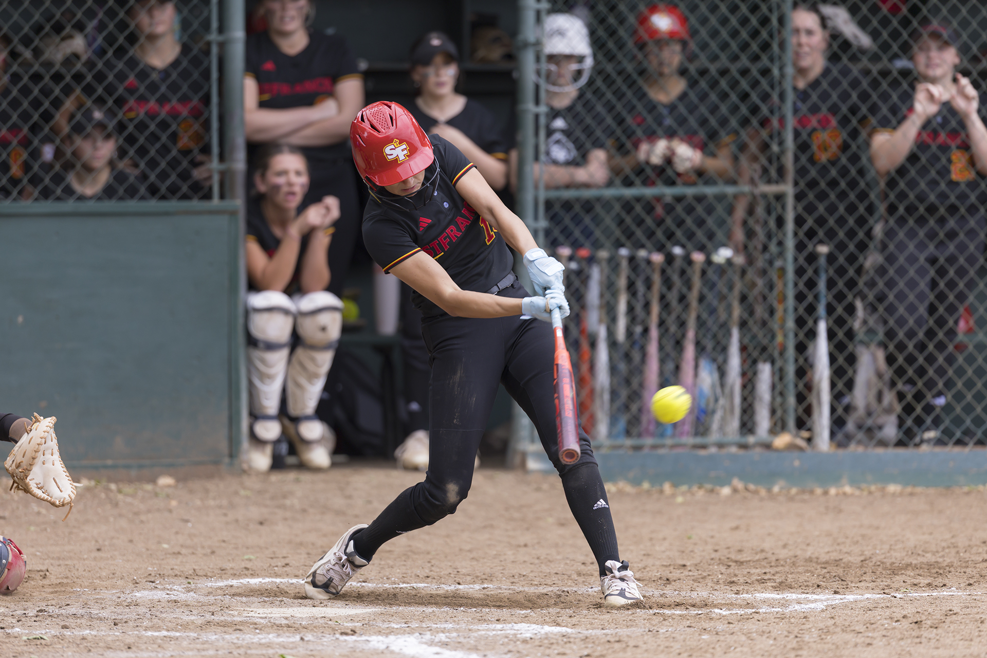 Barge's triple leads comeback over CB