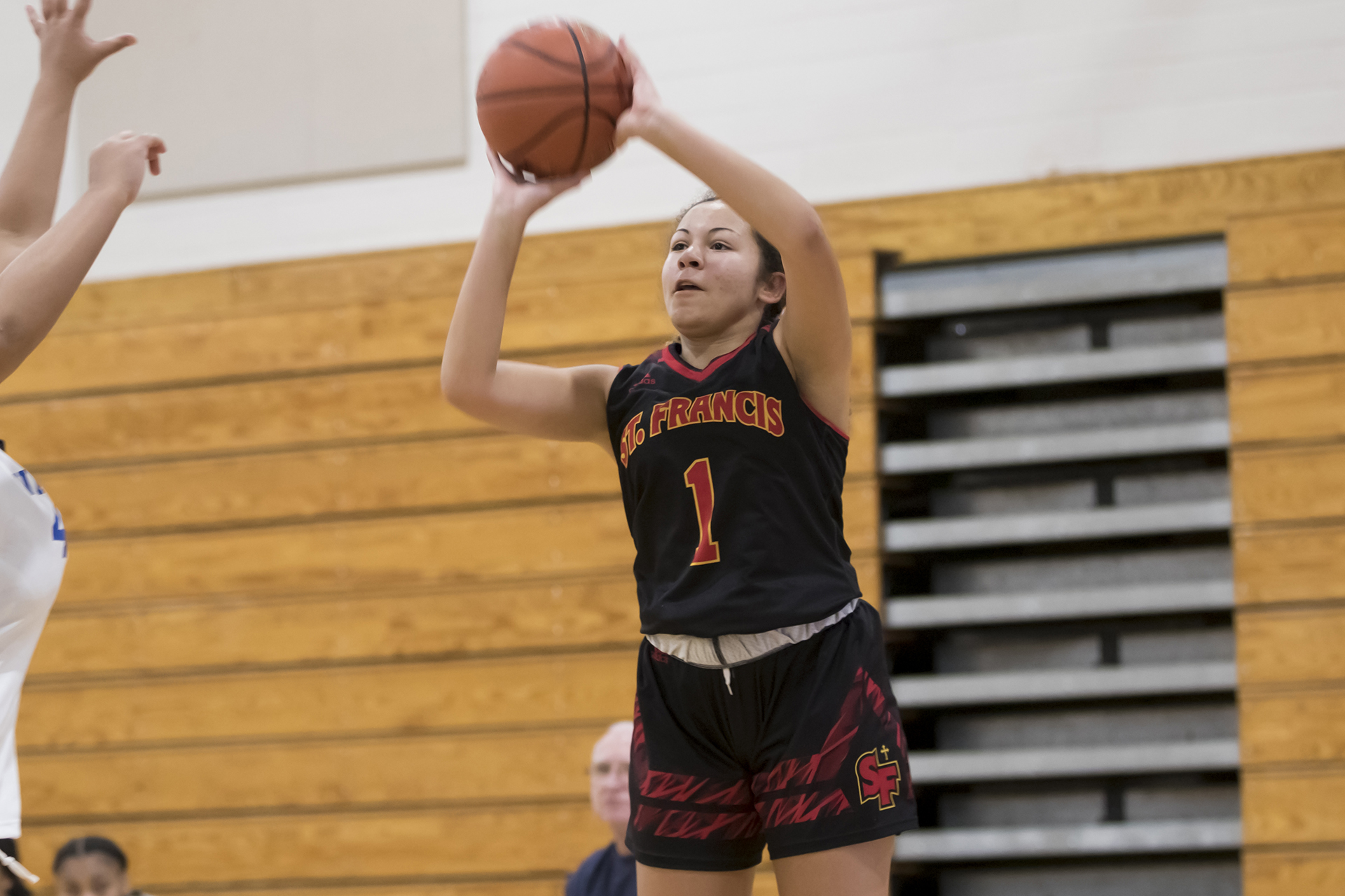 Golden Eagles fend off Troubies' upset bid
