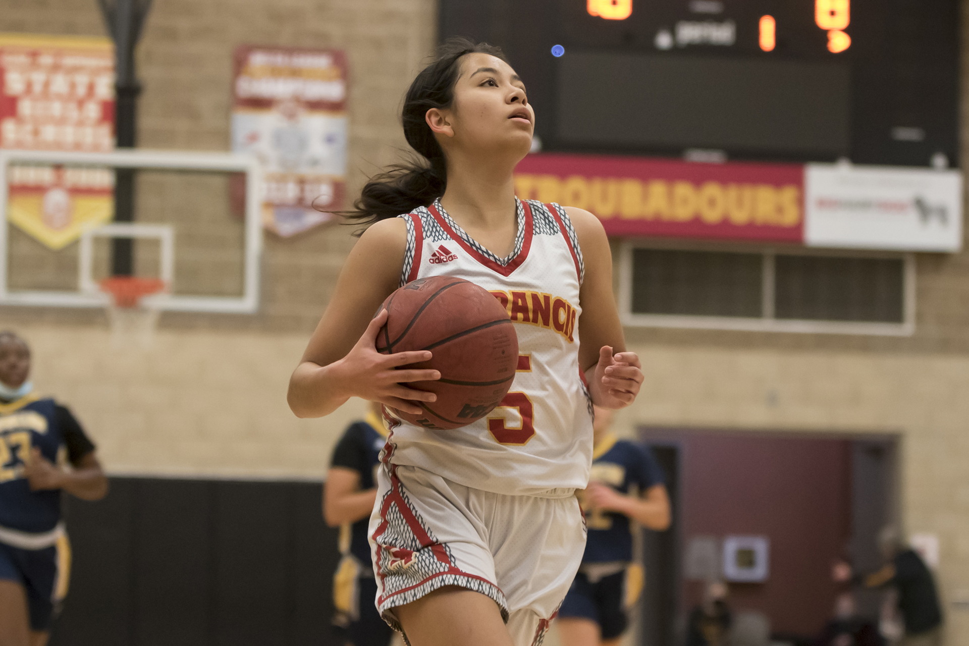 Squires ignites JV Gold's late comeback over Del Oro