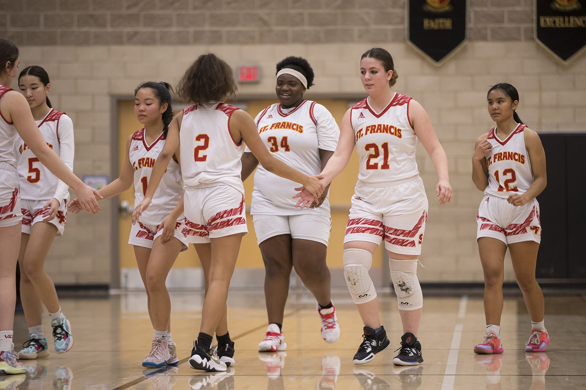 JV Gold rolls past Herd to stay unbeaten in league