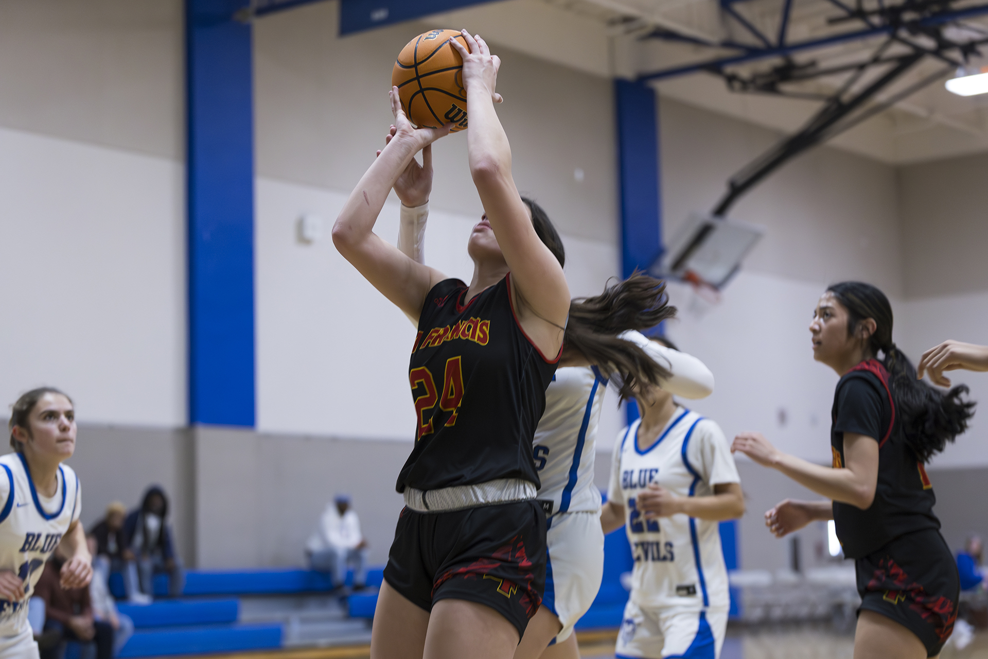 JV Gold stumbles in road loss at Davis