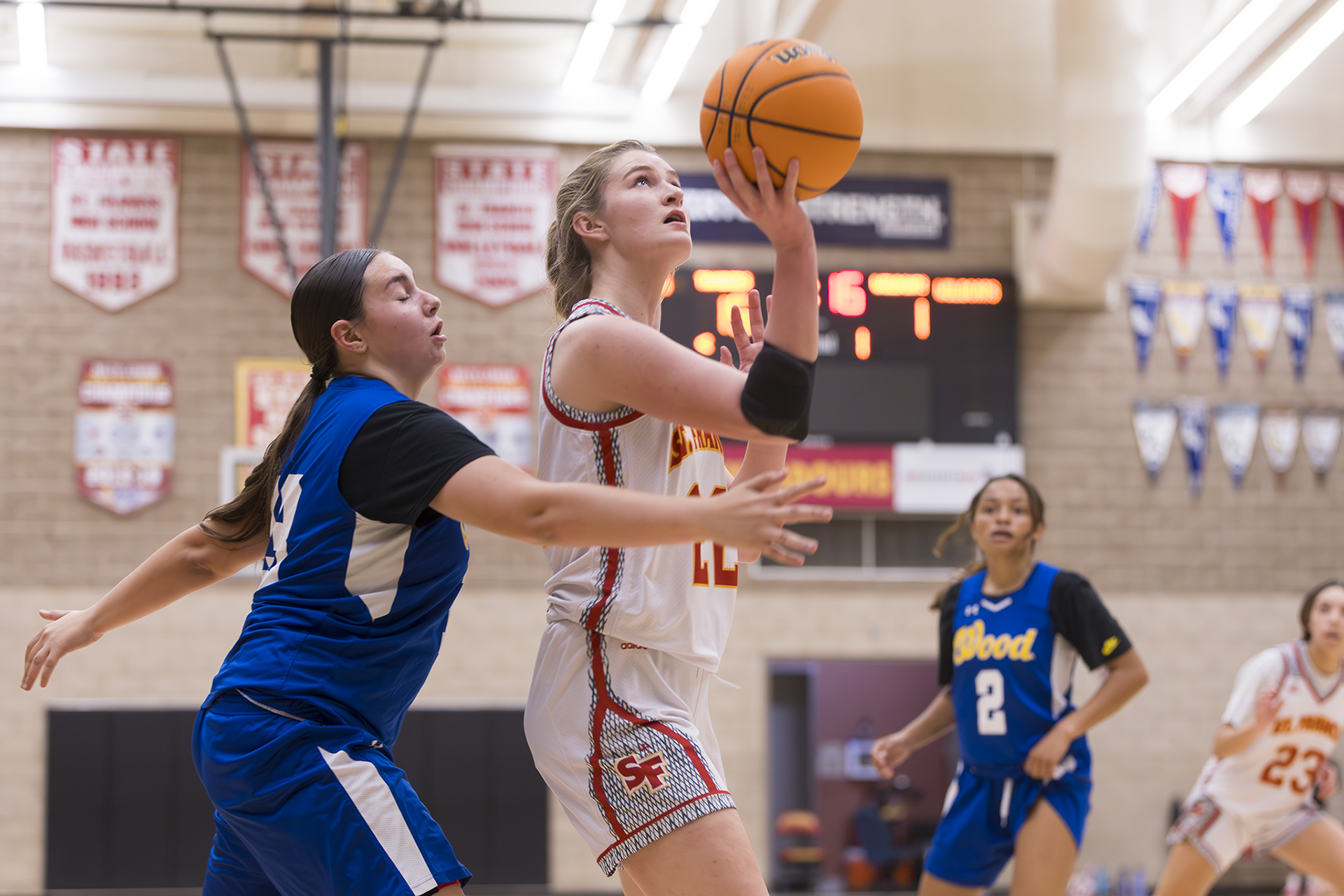 JV Red call-ups lead Gold to dominating win over Wildcats