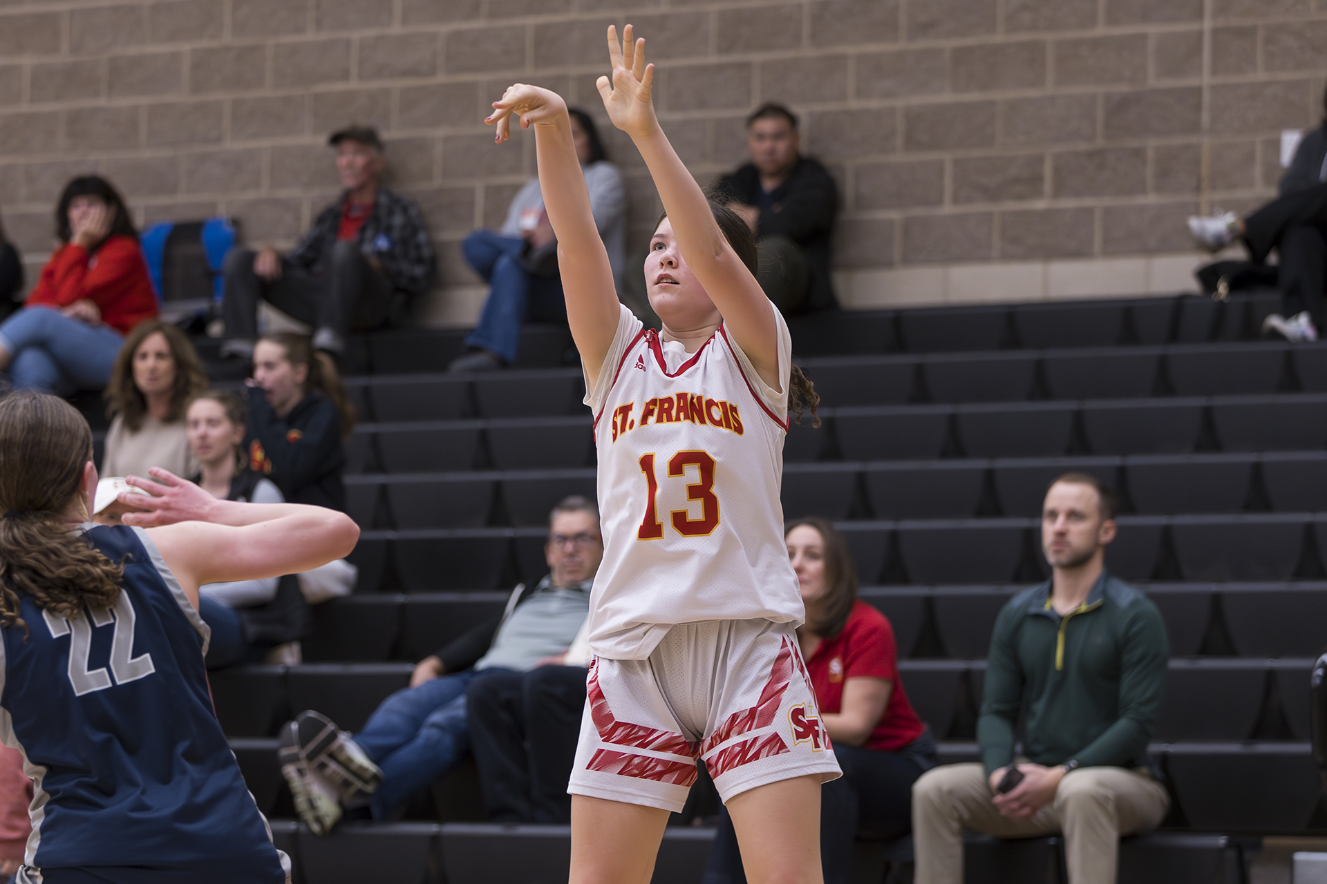 Bashore, Swanson spark strong finish in JV Gold win