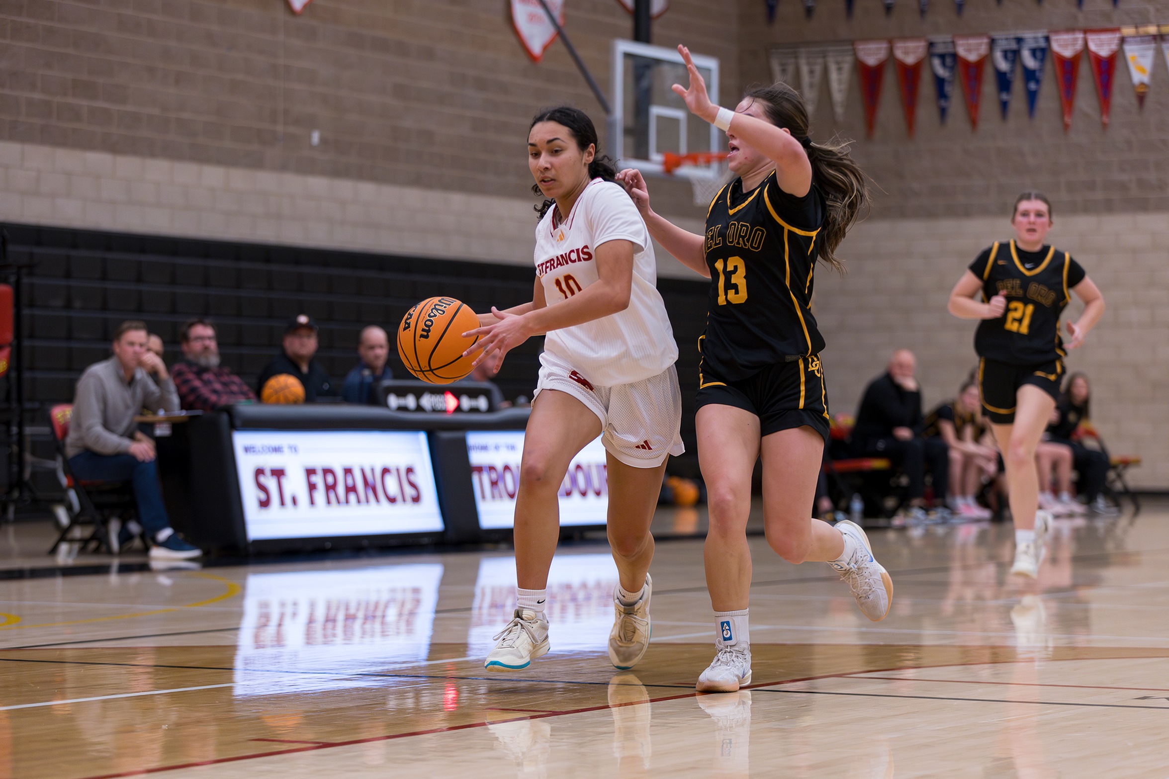 Del Oro strikes early against Troubie hoop