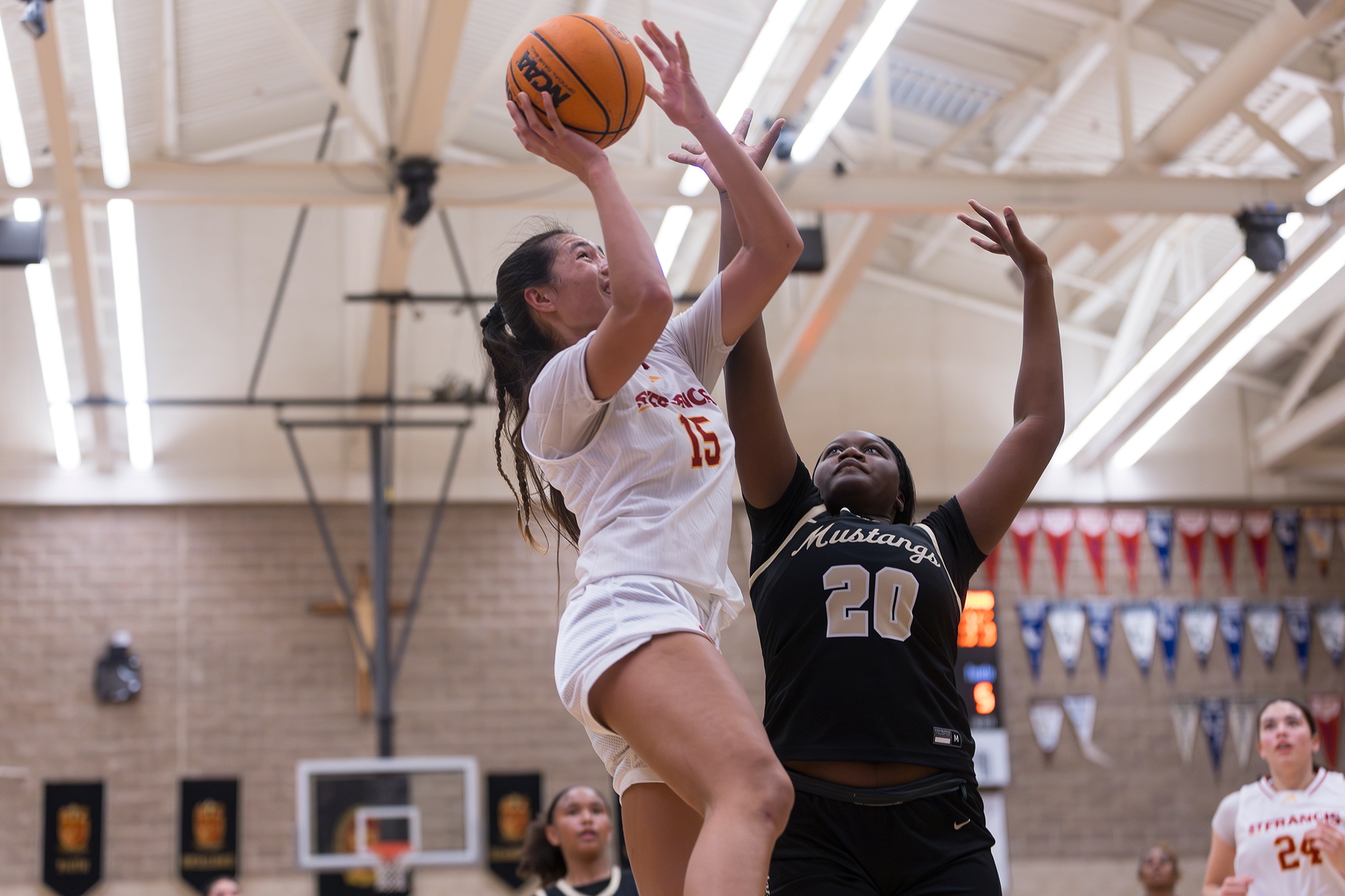 Mustangs steal late win from Troubies