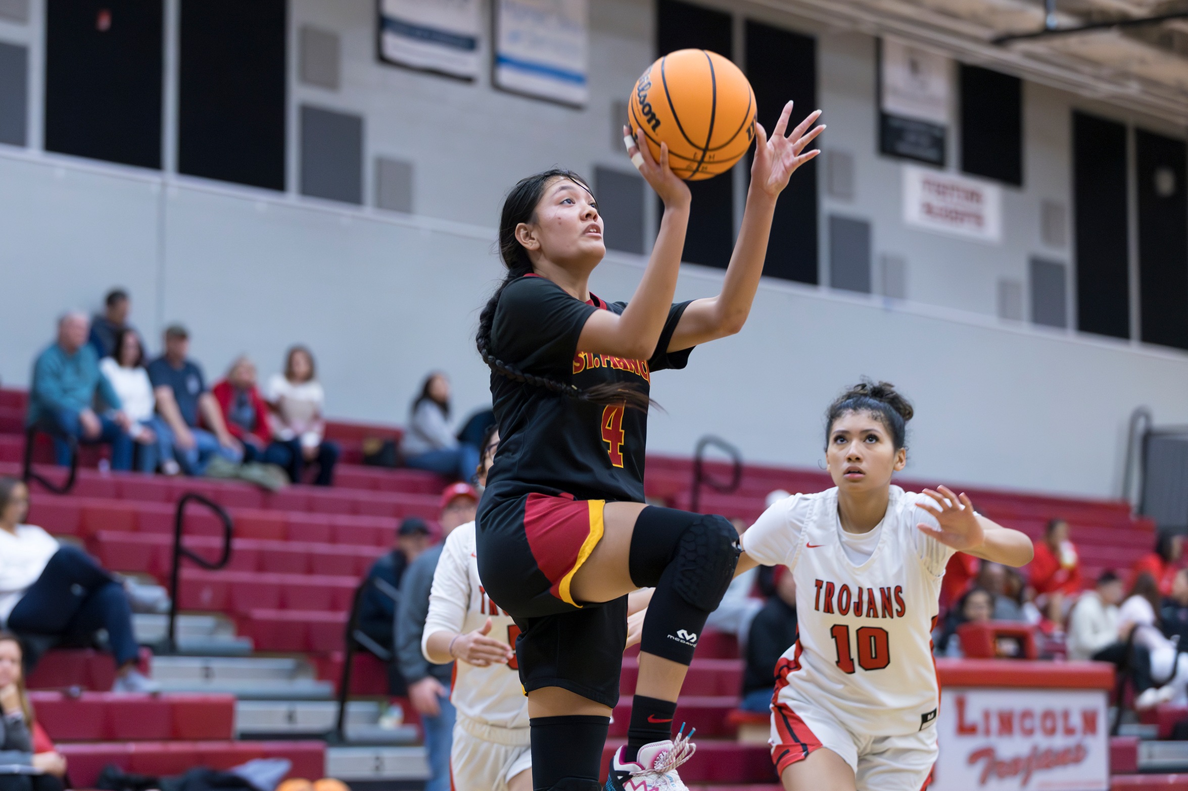 First-half deficit sinks Troubie JV at Lincoln