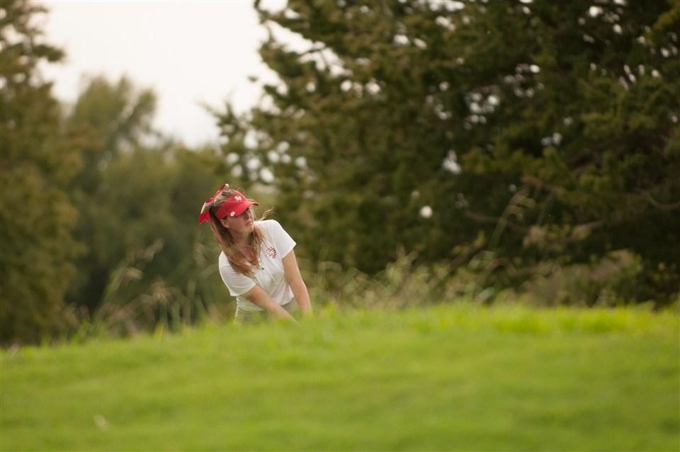 Sweeney Leads Golf to Grant Win