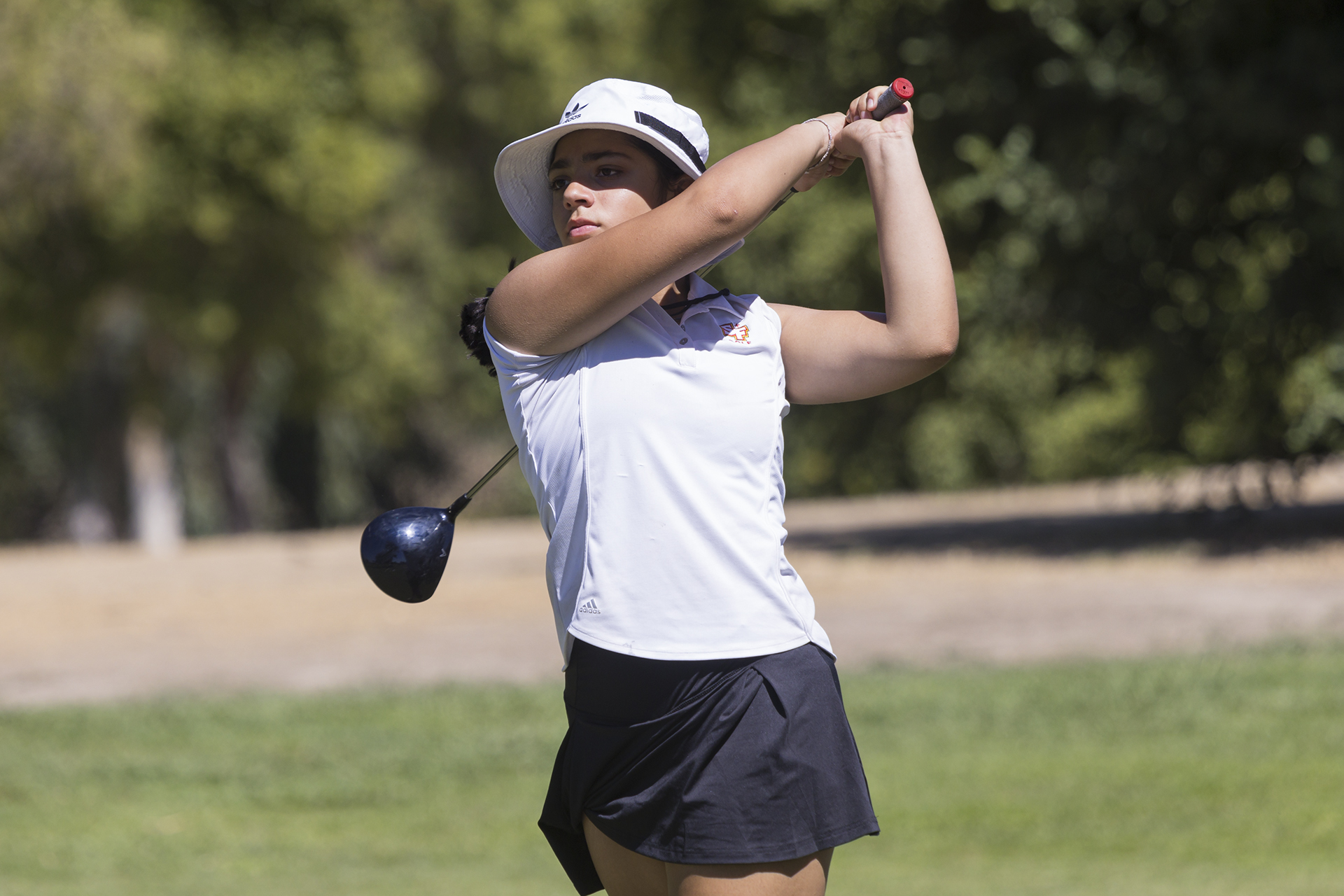 Four Troubies score under 40 in dual win