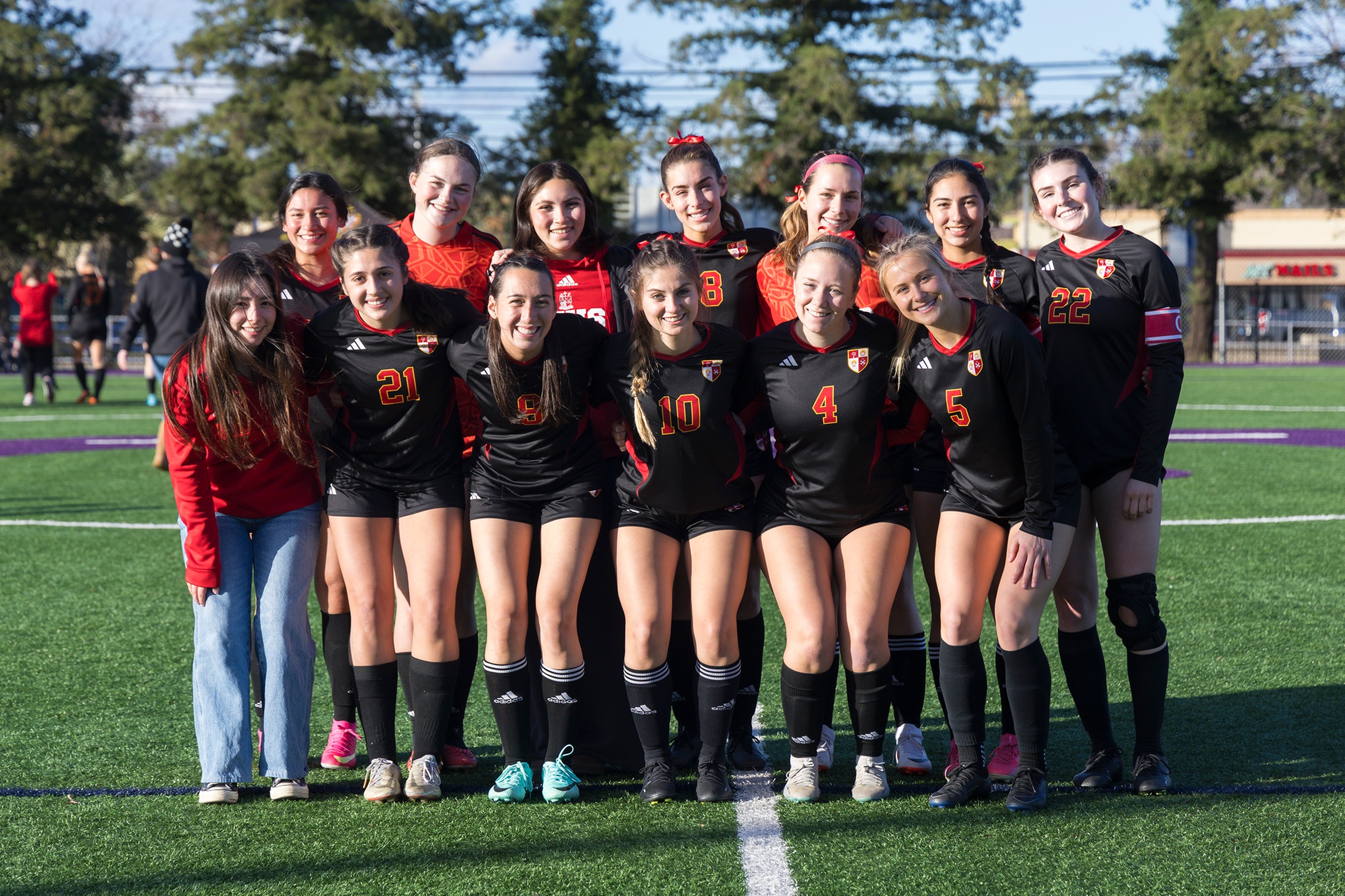 Troubies post double shutouts on Senior Night
