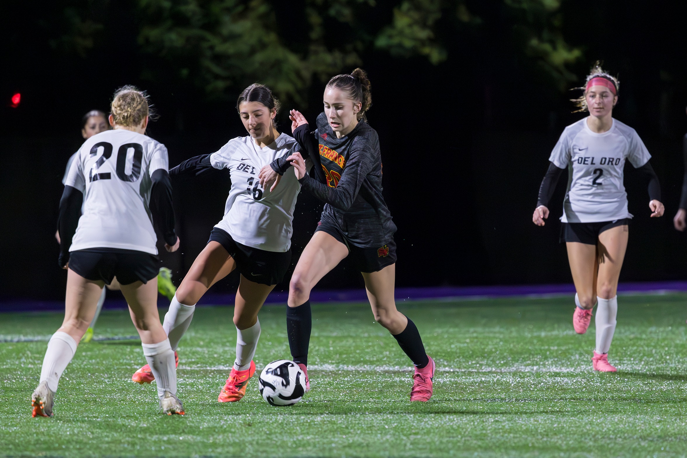 JV Gold rallies from halftime deficit to 4-3 win over DO