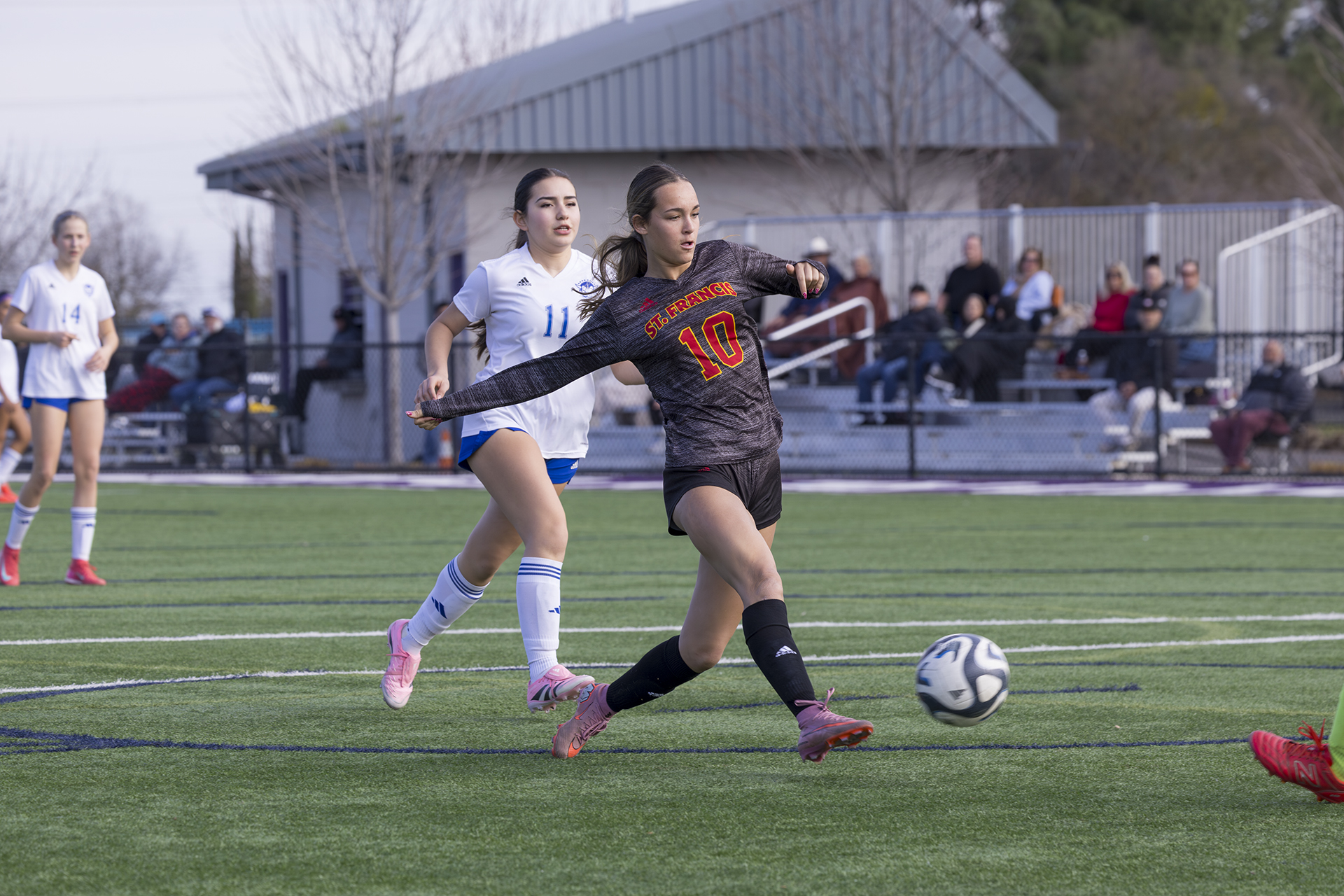 Red ends season on high note vs. Davis