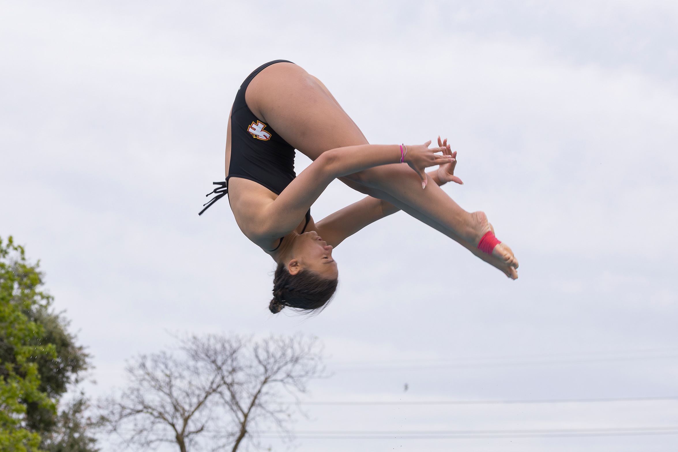 Deep roster boosts Troubie divers to double wins