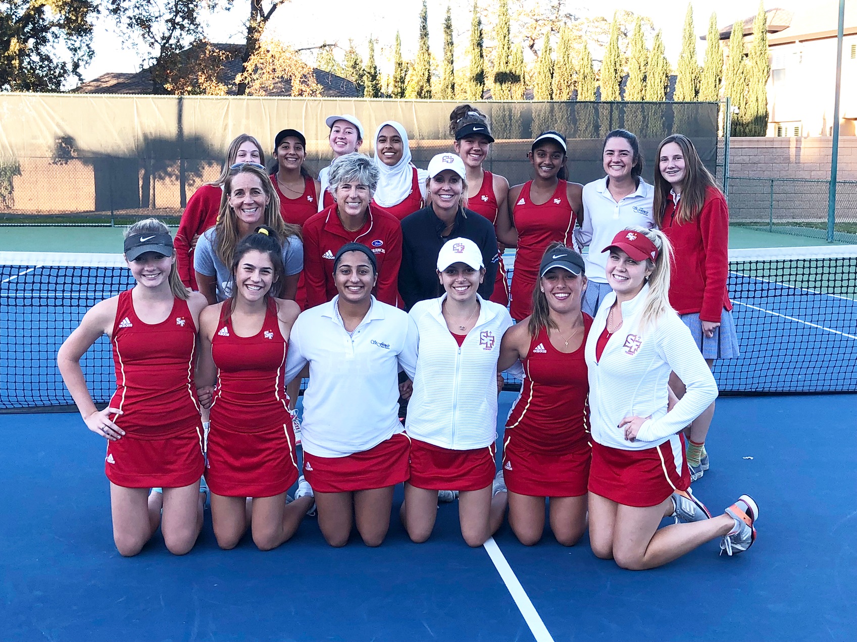 Tennis Advances to Section Championship