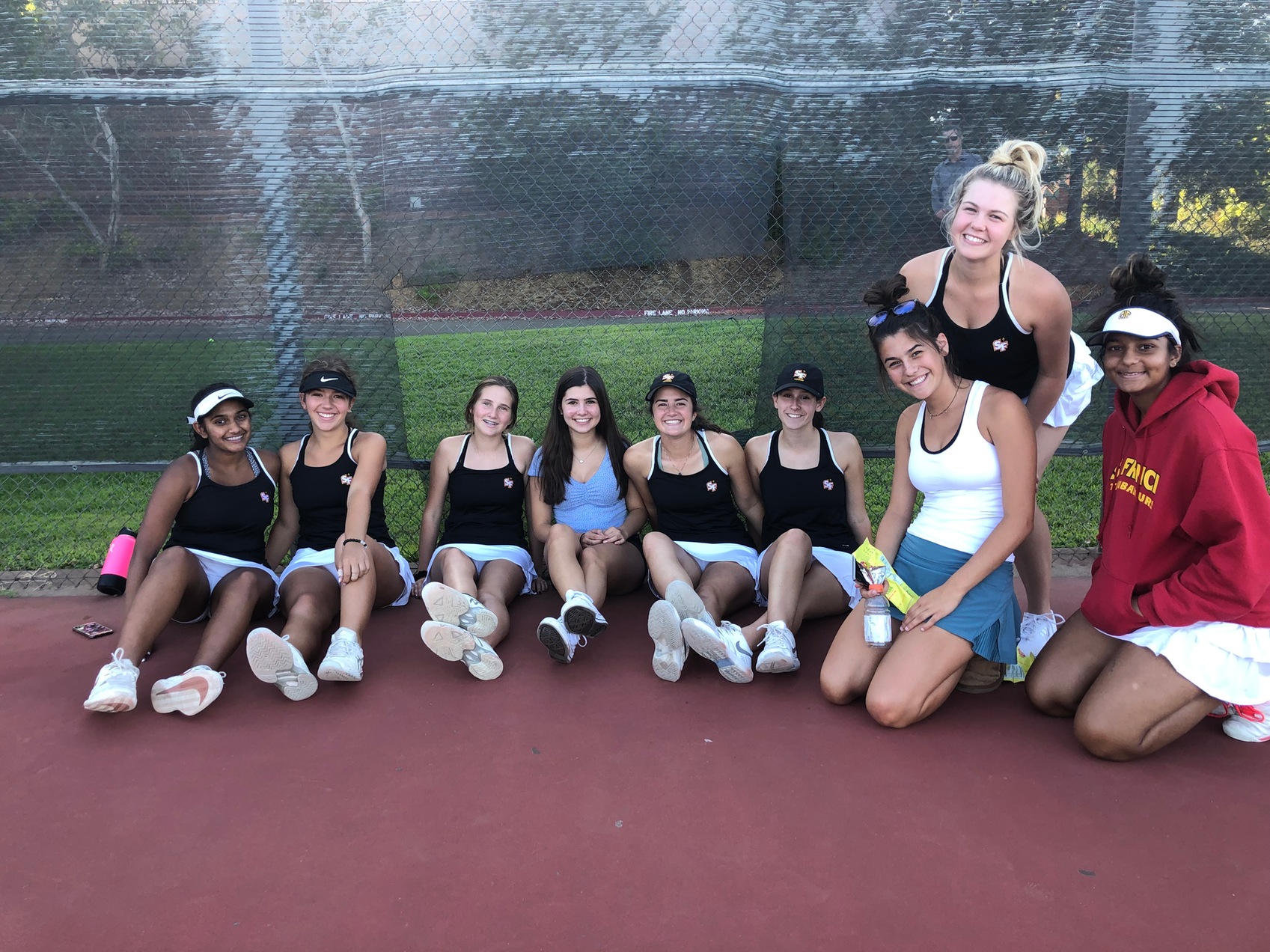 Tennis Wins Ninth Straight with 9-0 Victory