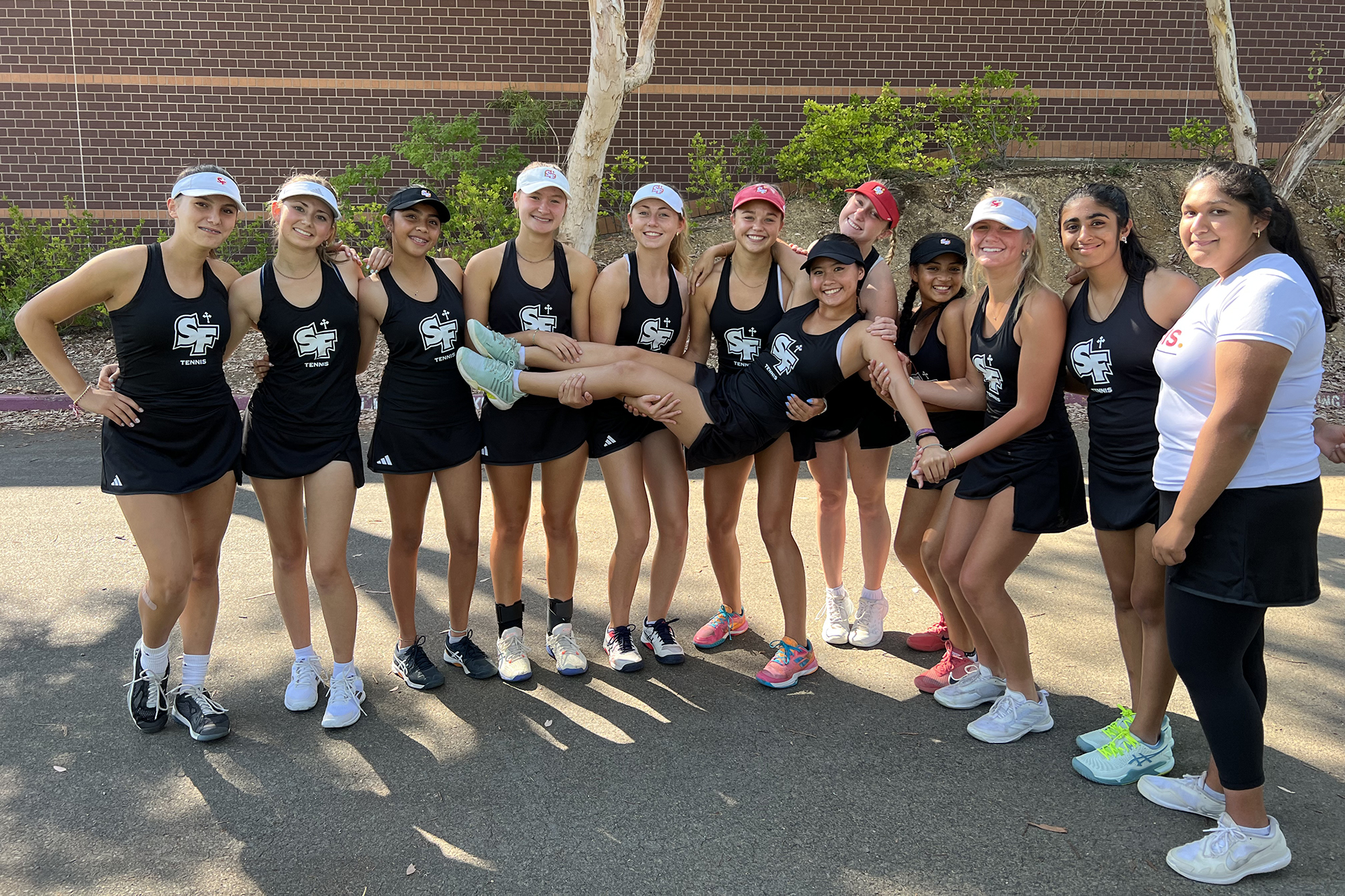 Dinh leads road shutout at Sheldon