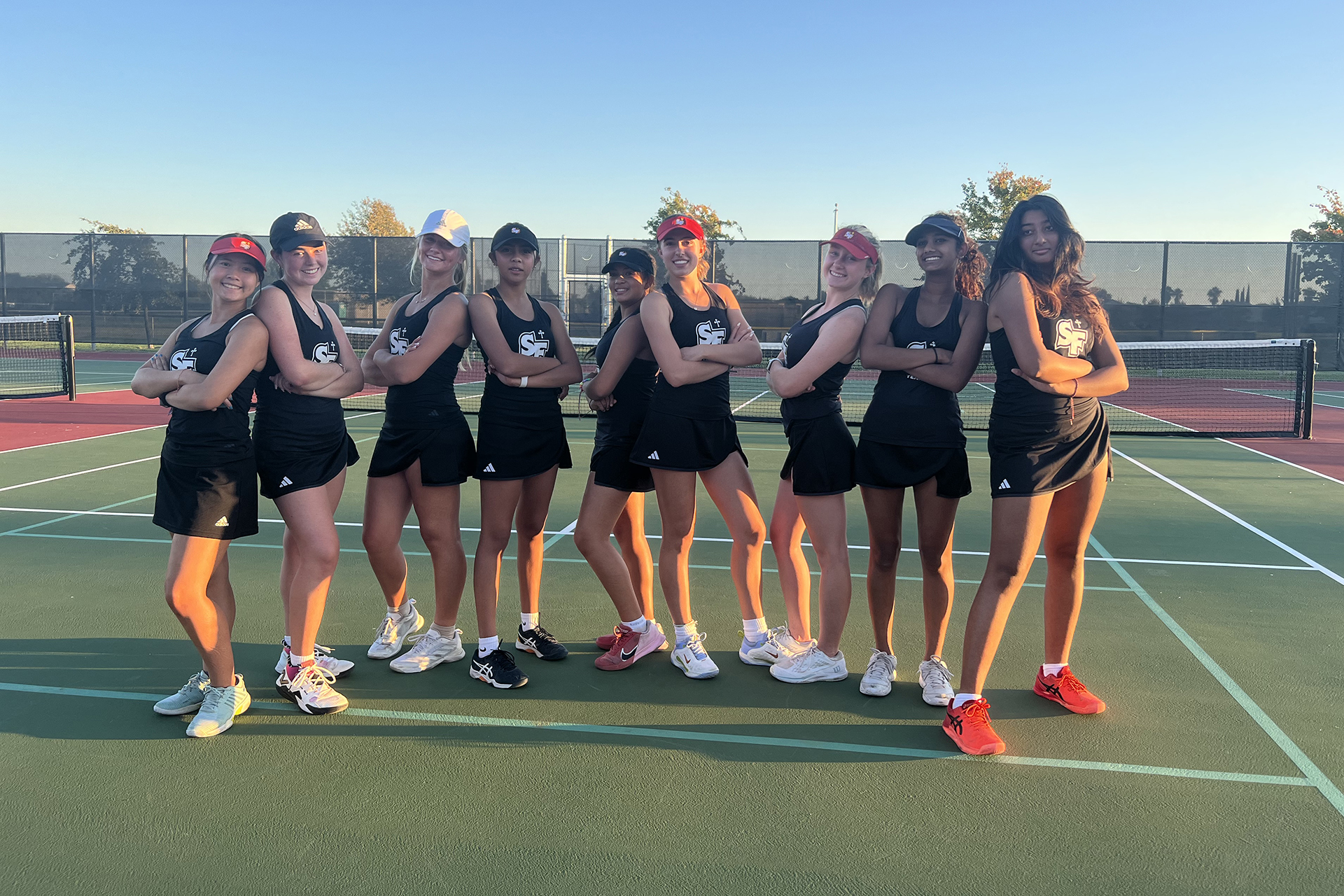 Troubies win third straight road tennis dual