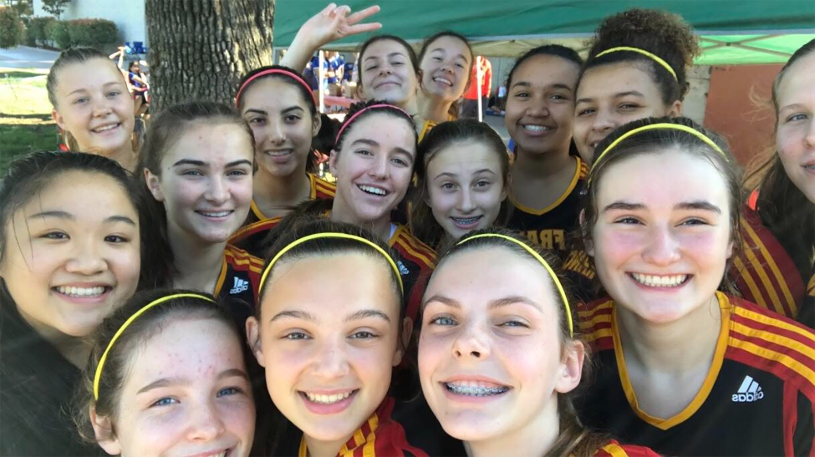 Freshman Volleyball Places Fifth at Stockton Invitational