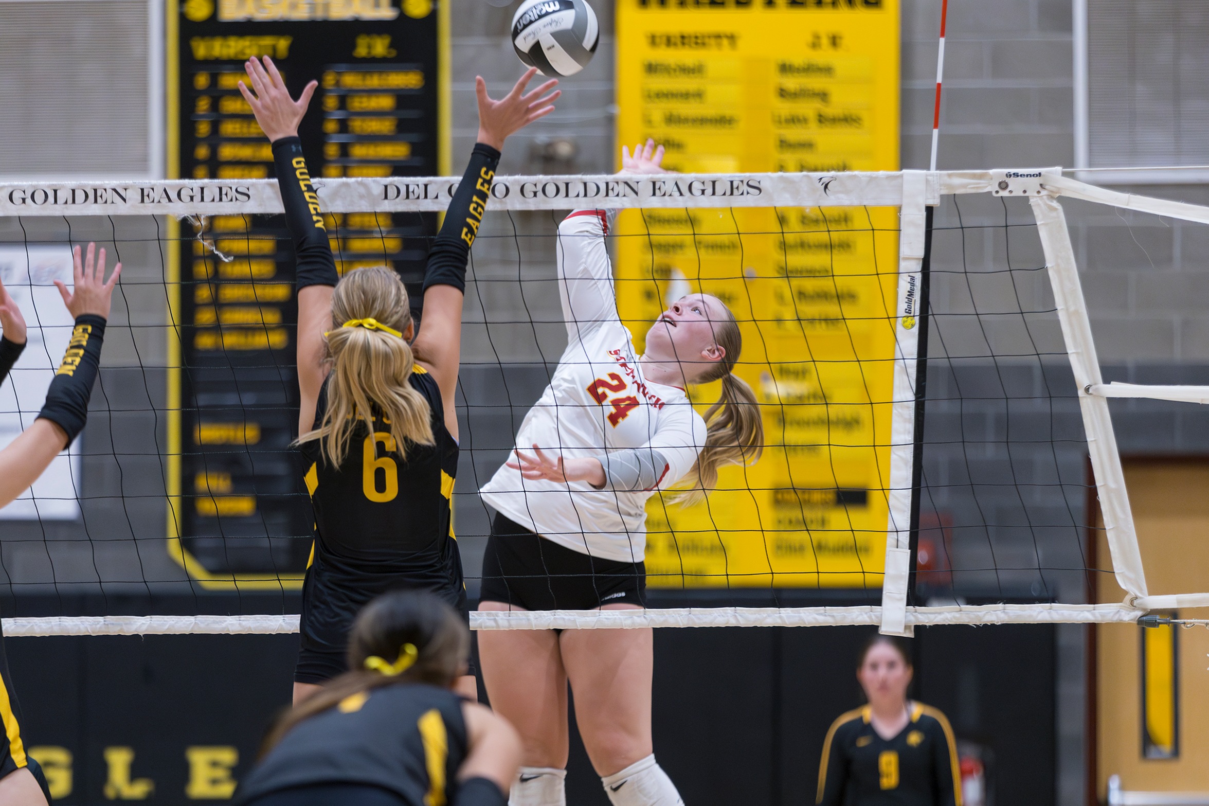 Troubies grind out road sweep at Del Oro