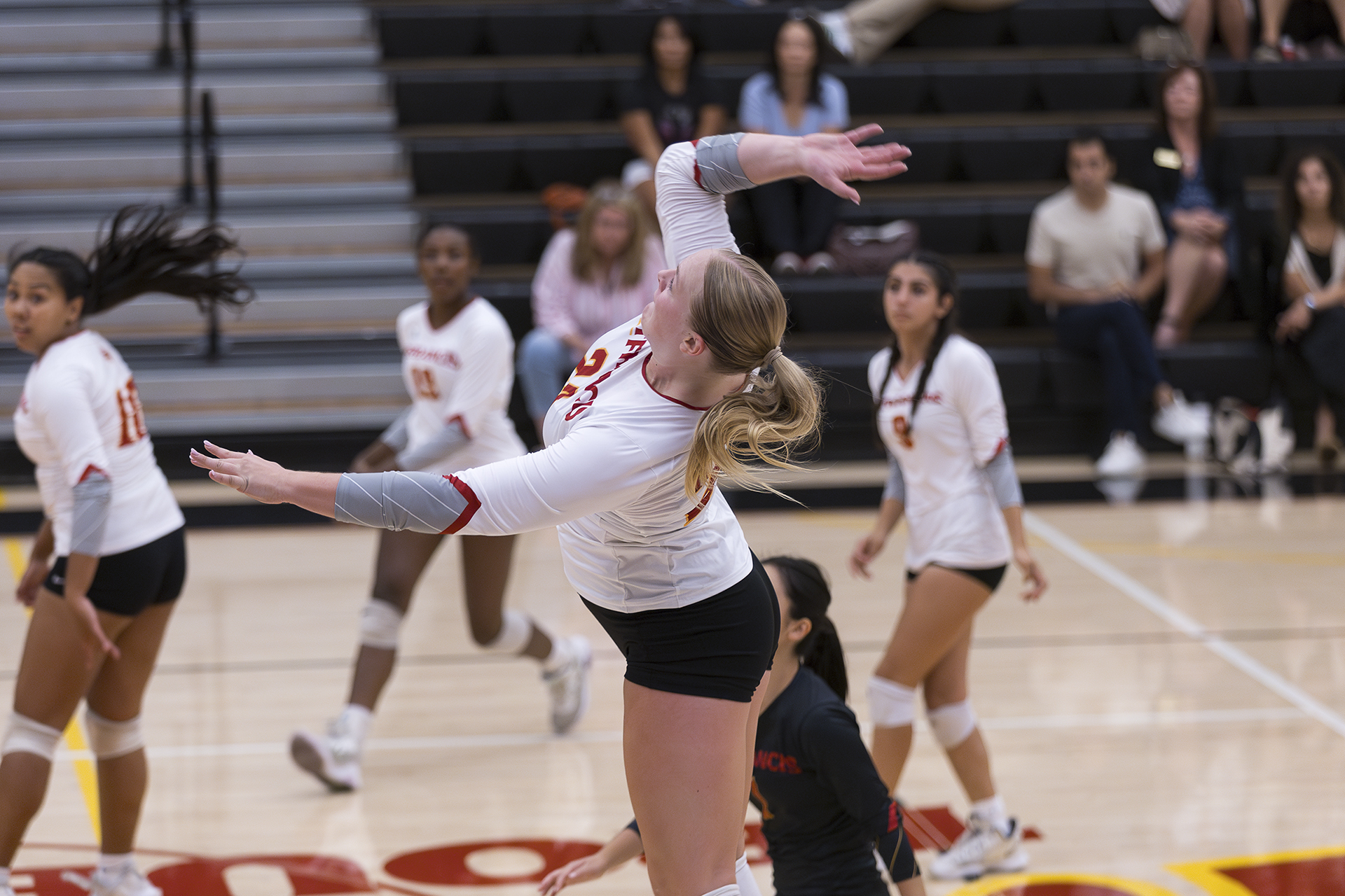 St. Francis sweeps Franklin in lead-up to Saturday's Holy Court