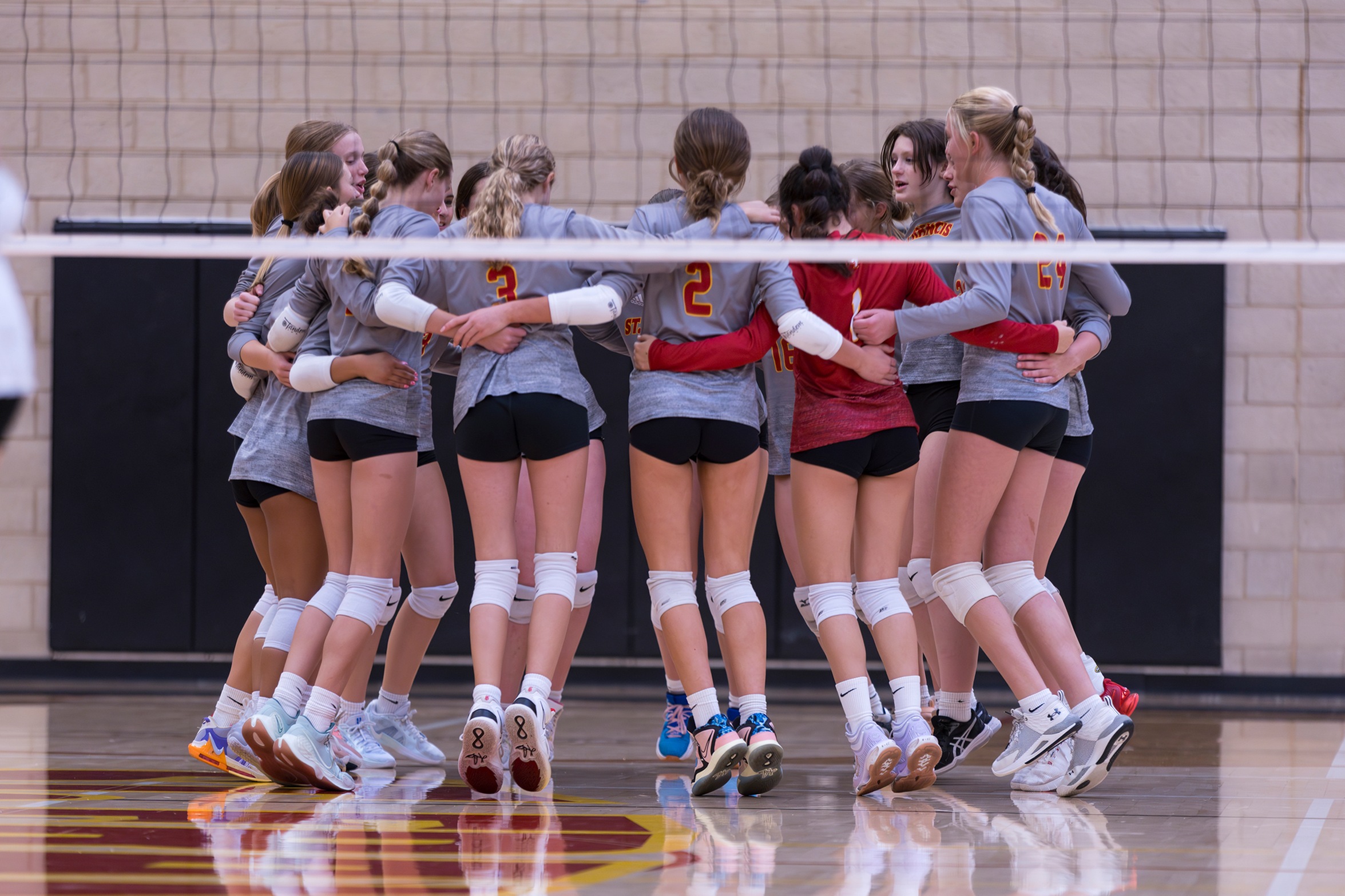 Troubies tame Grizzlies in frosh opener