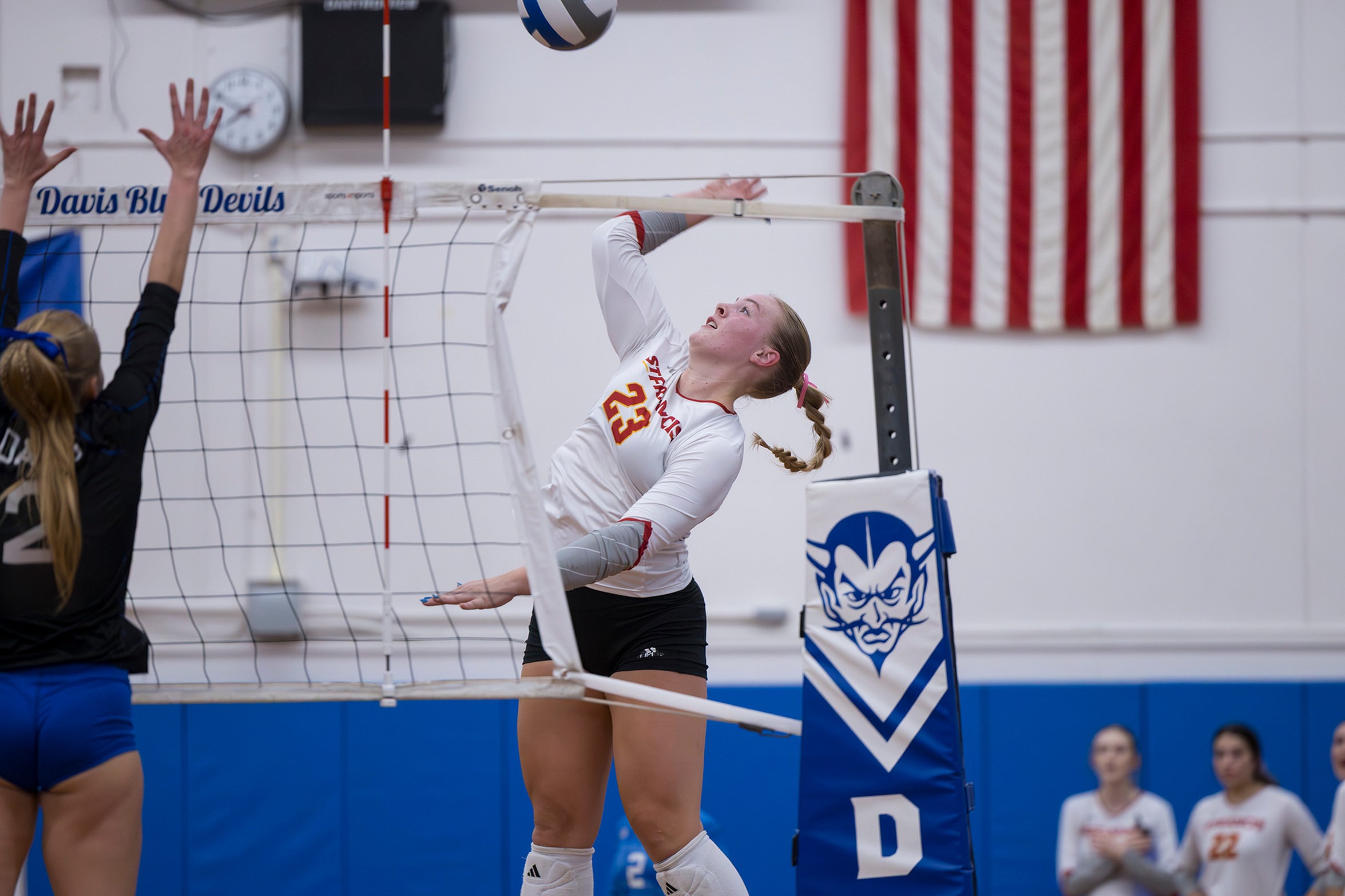 Sutton leads charge in SFL sweep at Davis