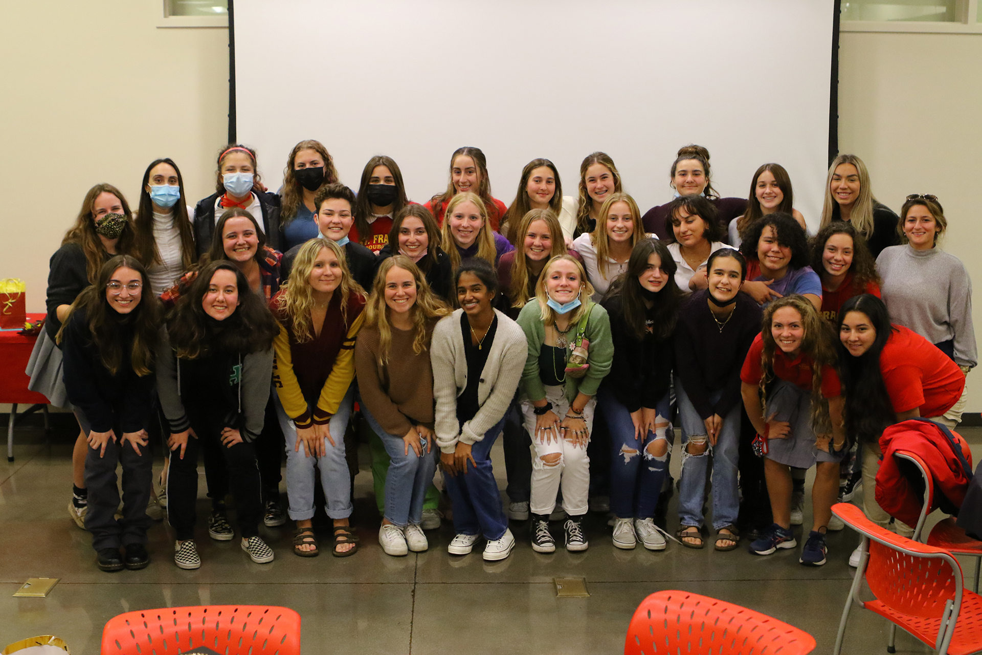Water polo celebrates 2021 season with awards banquet