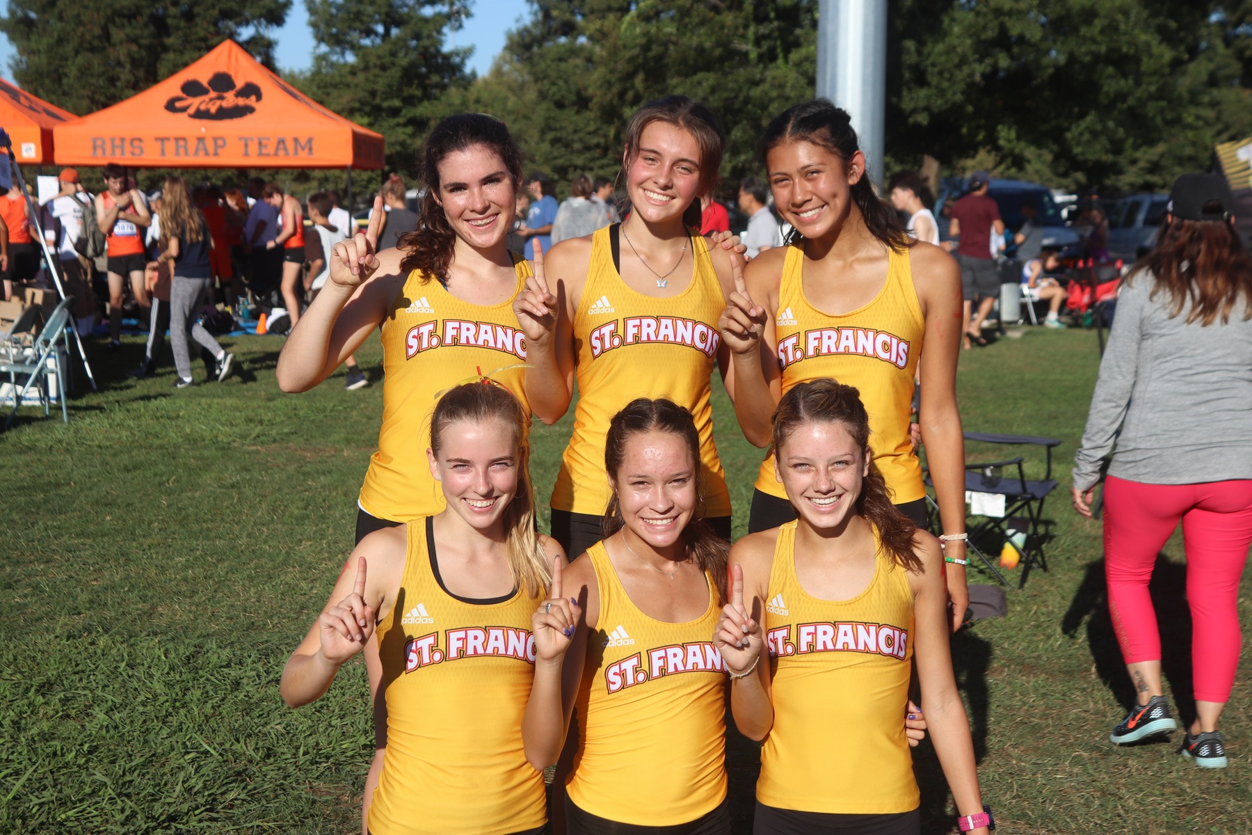 Cross Country Sweeps Oakmont Invitational Titles&nbsp;&nbsp;&nbsp;&nbsp;&nbsp;&nbsp;&nbsp;&nbsp;&nbsp;&nbsp;